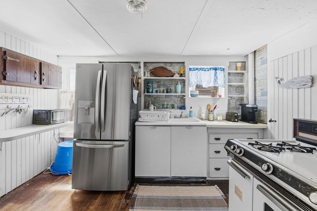 17 Island St Property Photo 12