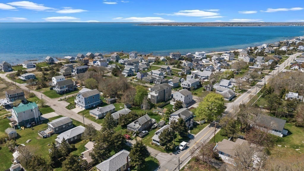 17 Island St Property Photo 24
