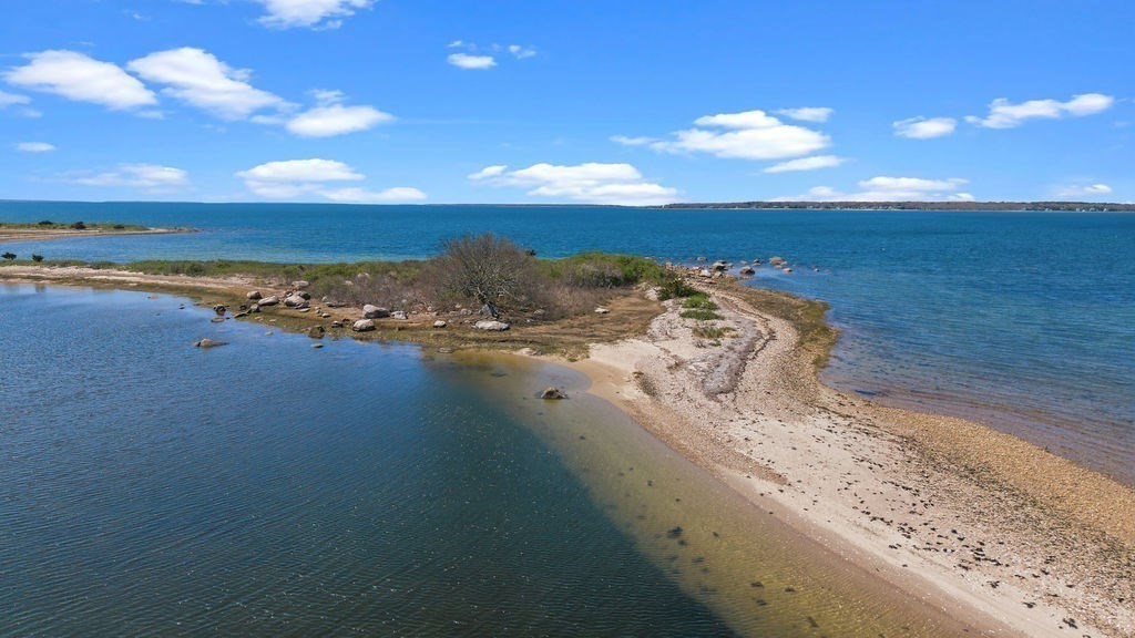 17 Island St Property Photo 28