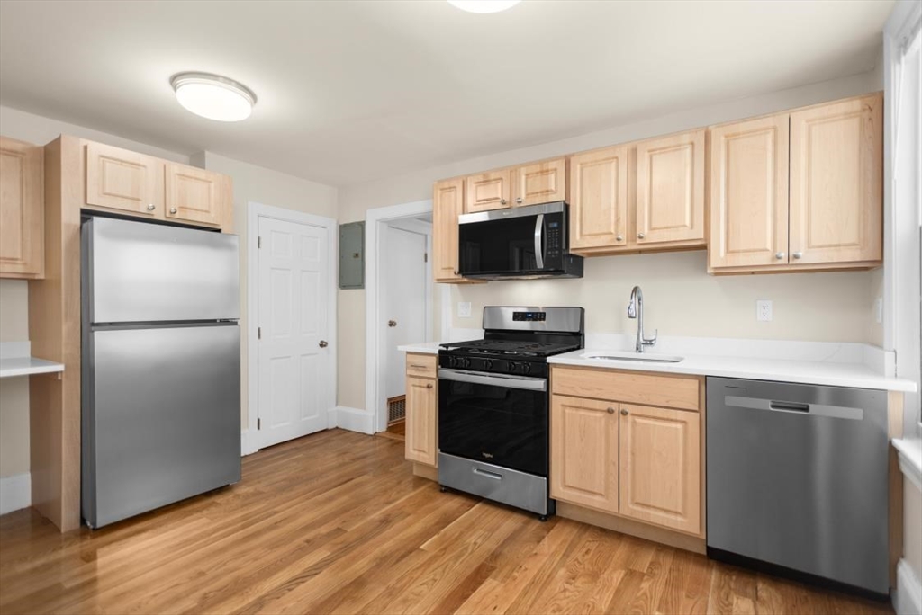 33 Browning Ave # 2 Property Photo 1