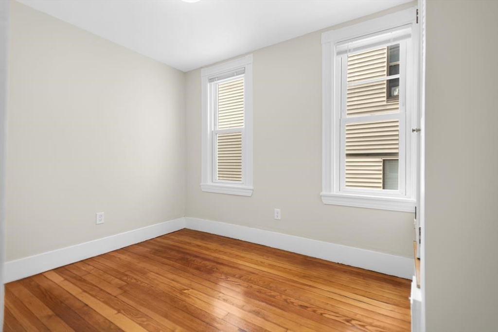 33 Browning Ave # 2 Property Photo 5