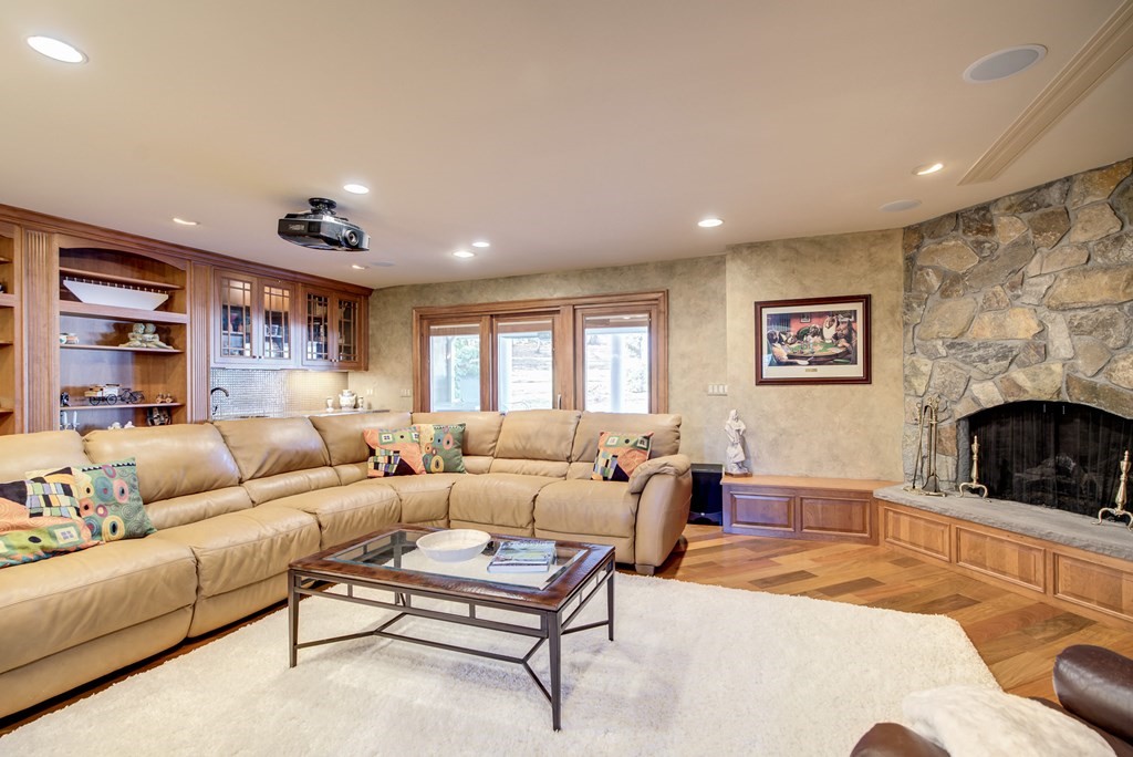 186 Tanglewood Drive Property Photo 23
