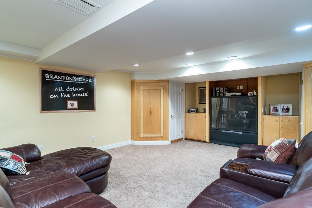 186 Tanglewood Drive Property Photo 41