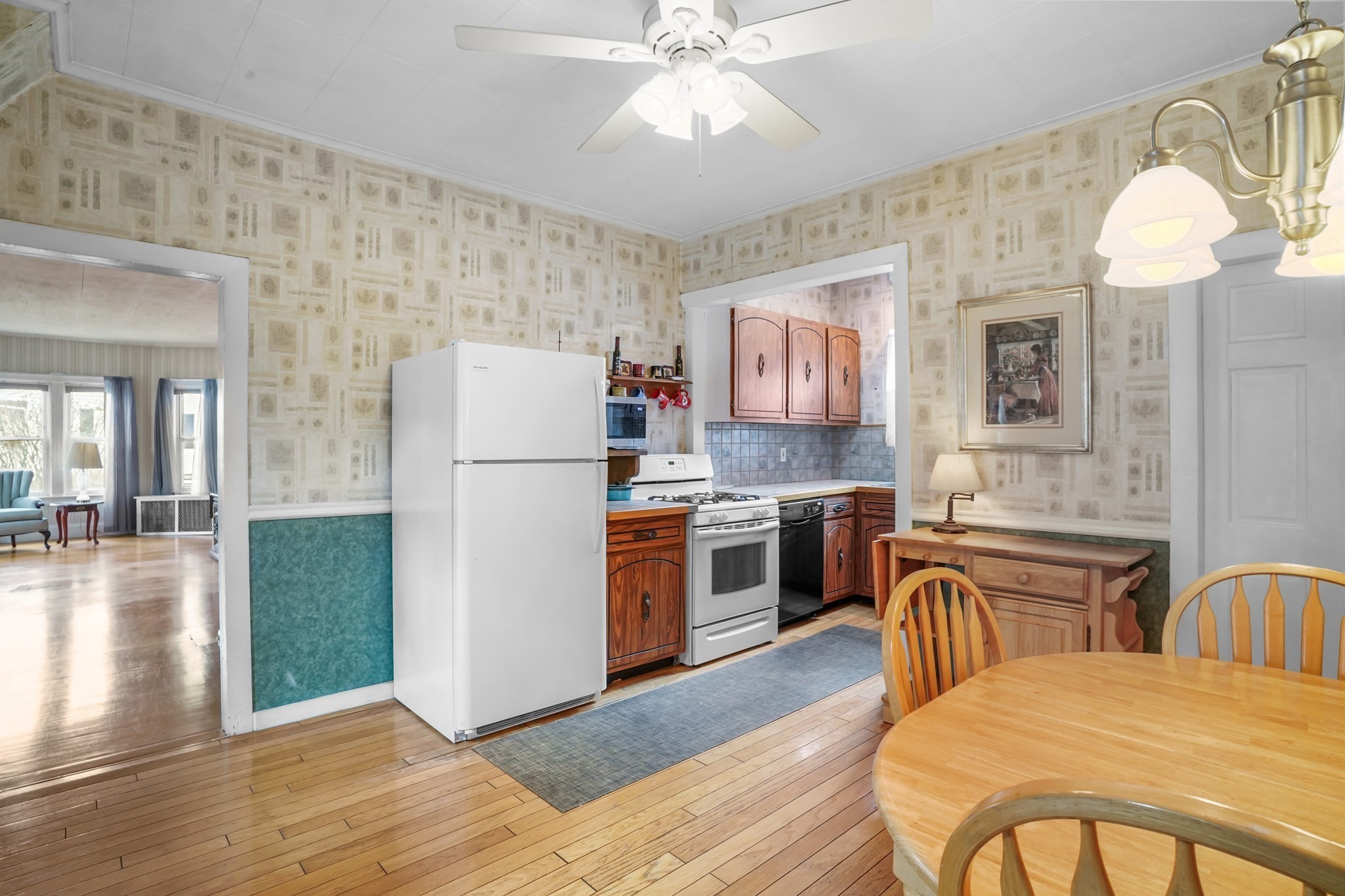 122 S Walker St Property Photo 22