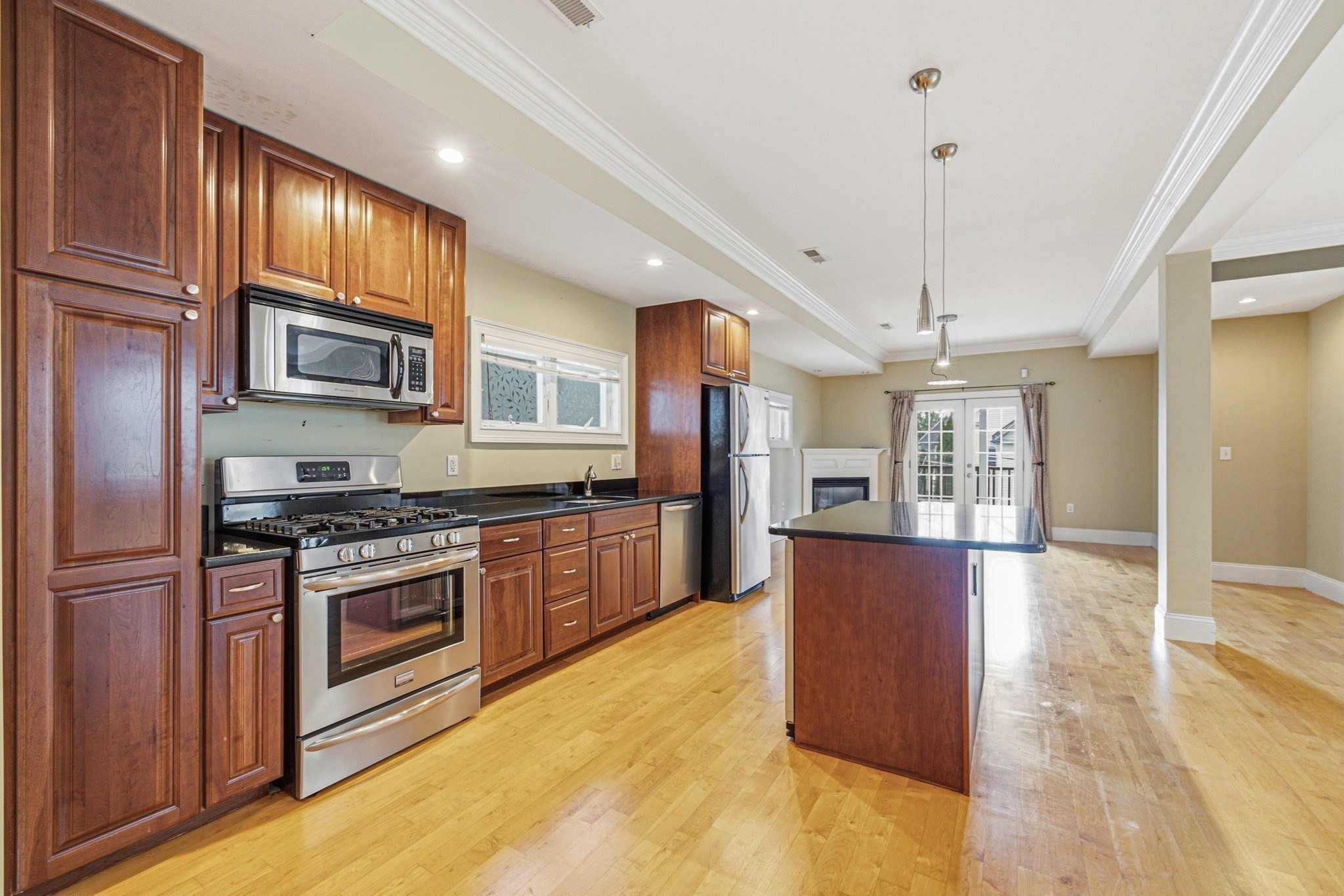 5 Mount Vernon St # 2 Property Photo 3