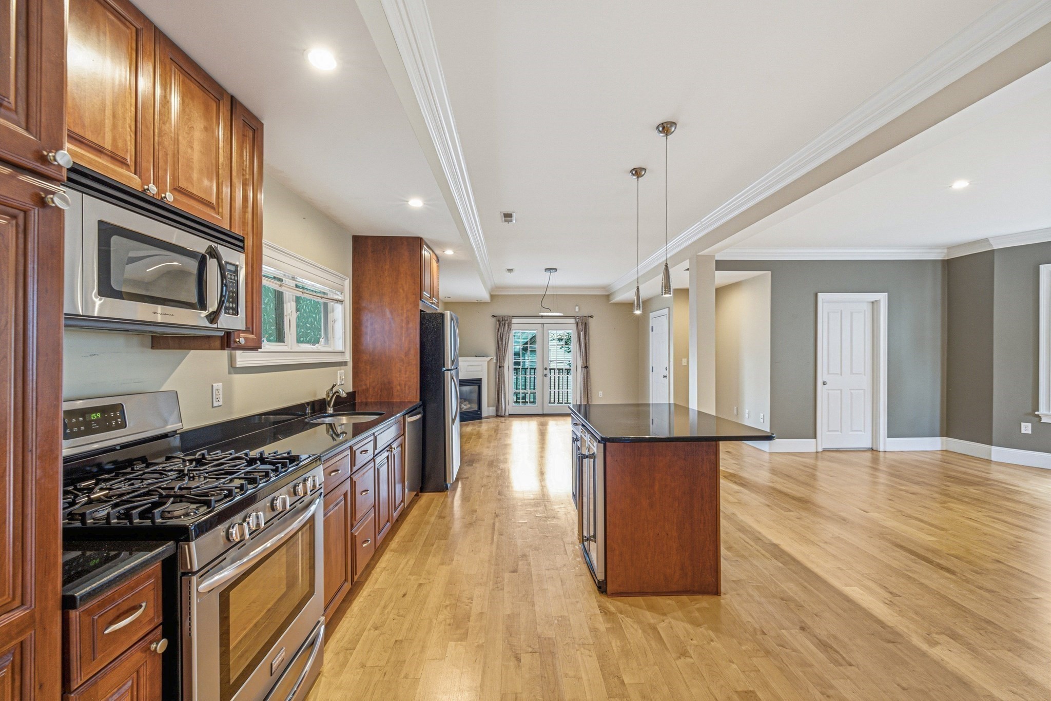 5 Mount Vernon St # 2 Property Photo 4