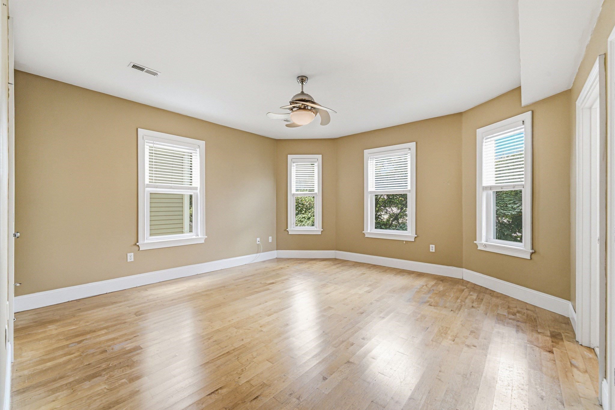 5 Mount Vernon St # 2 Property Photo 12