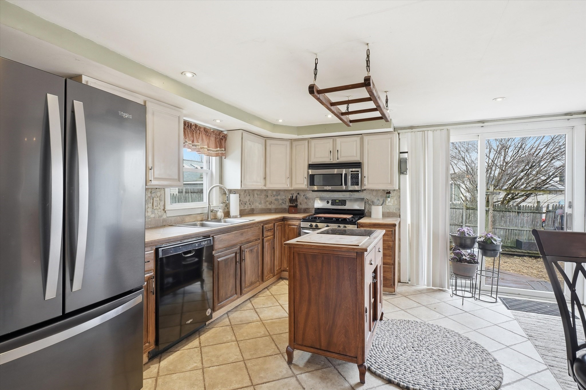 9 Saunders Road Property Photo 7