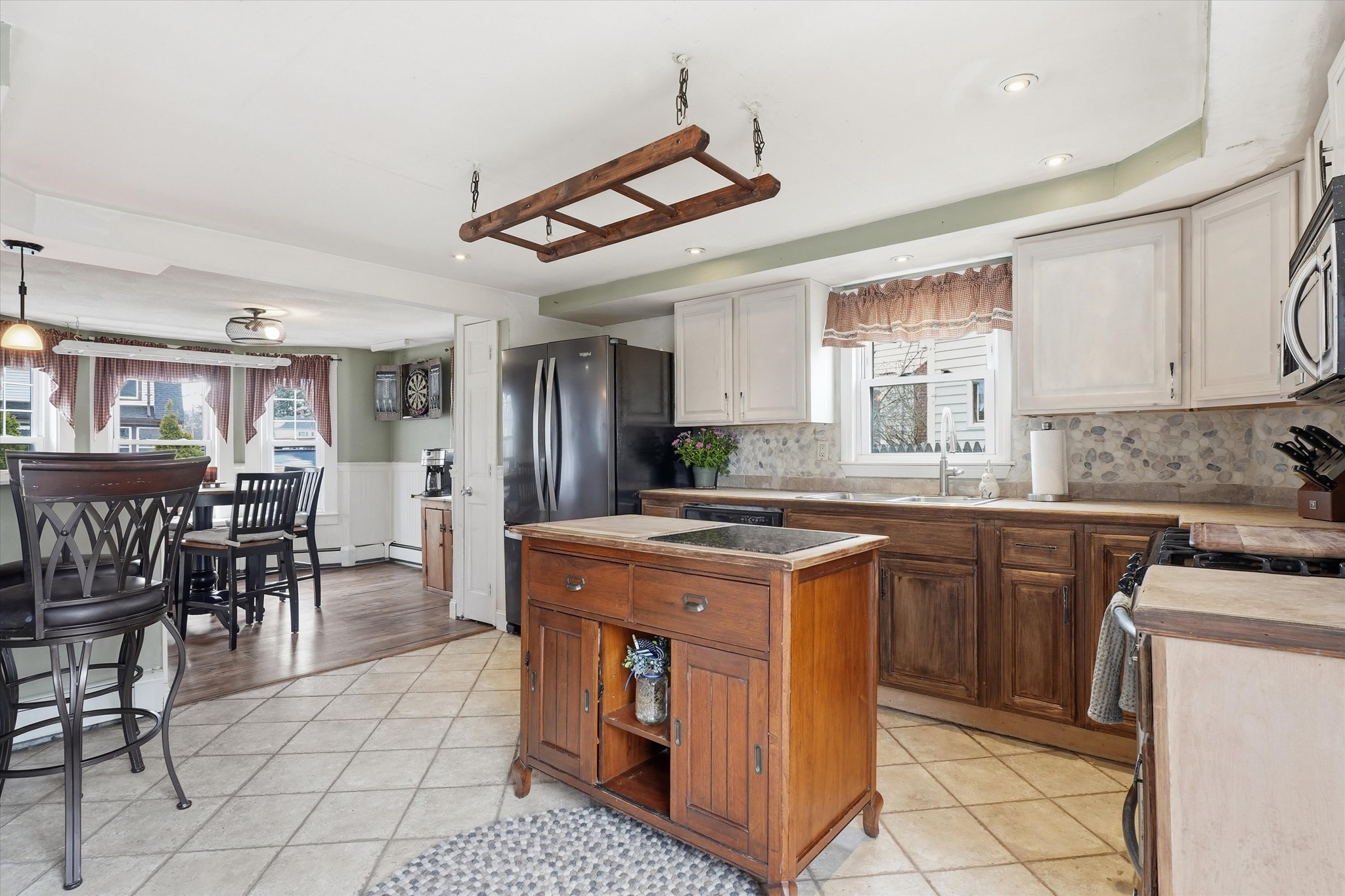 9 Saunders Road Property Photo 9