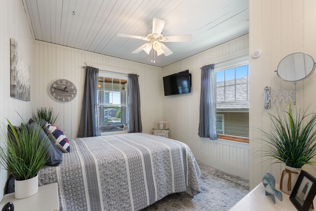 13 5th Street Property Photo 23