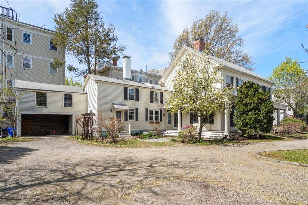 19 Linden Street Property Photo 4
