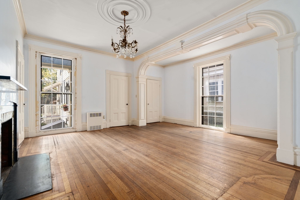 19 Linden Street Property Photo 11