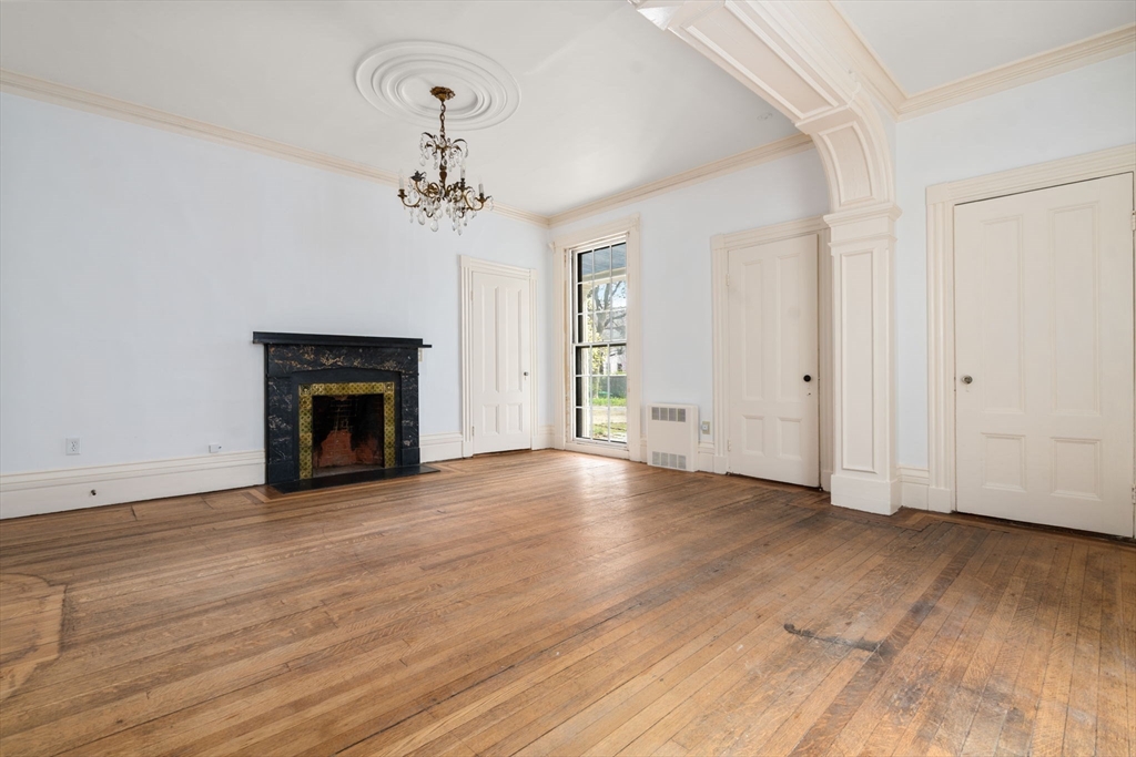 19 Linden Street Property Photo 13