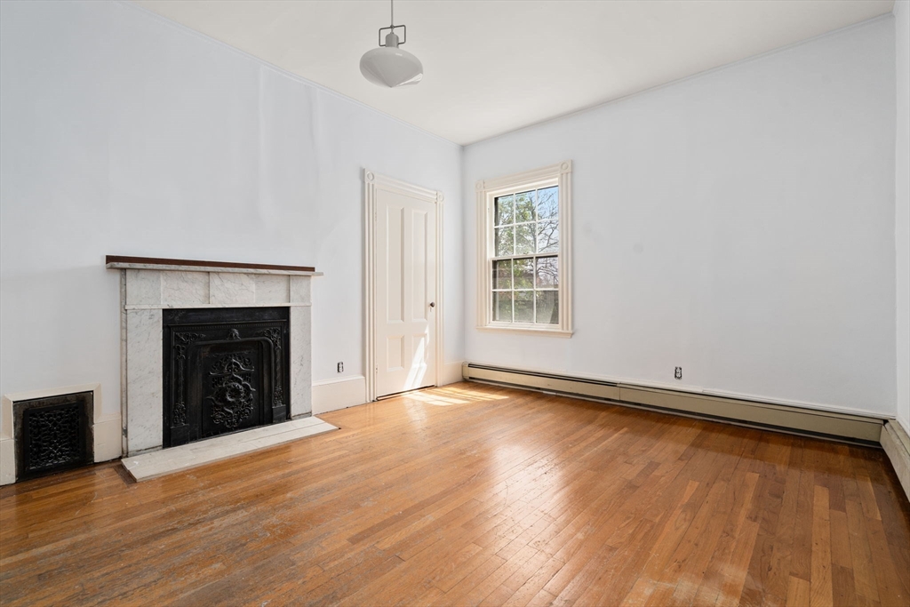 19 Linden Street Property Photo 23