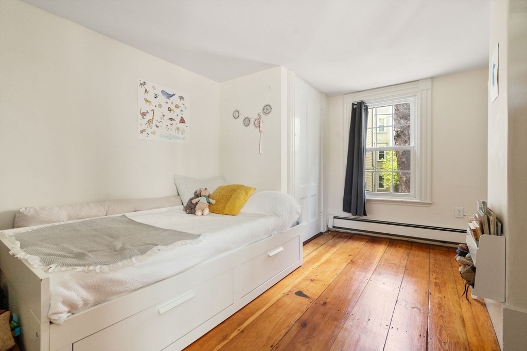 19 Linden Street Property Photo 28