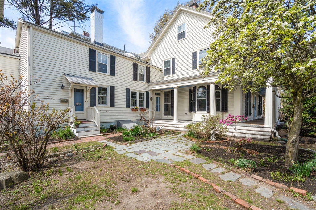 19 Linden Street Property Photo 29