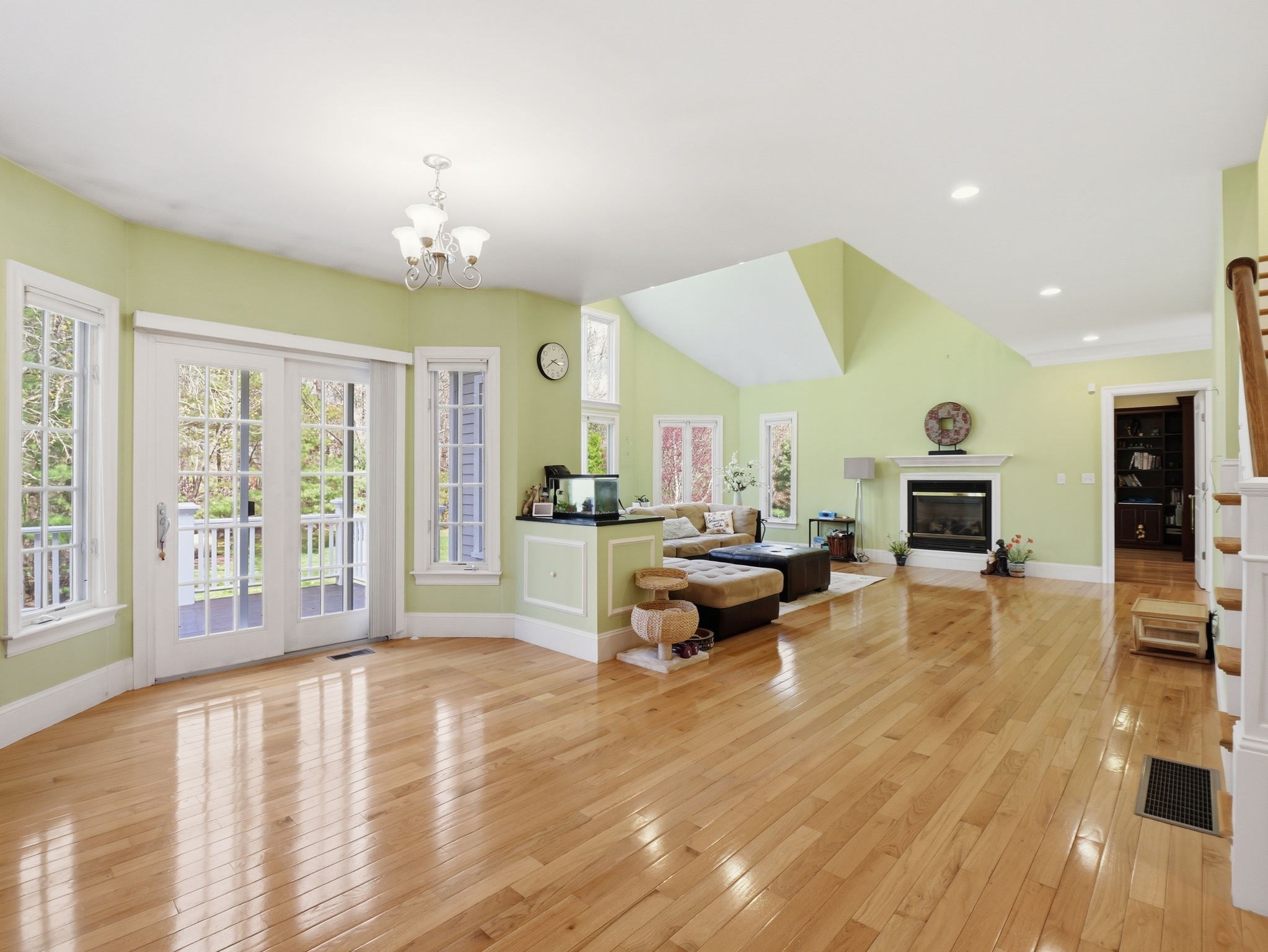 50 Yorkshire Rd Property Photo 6
