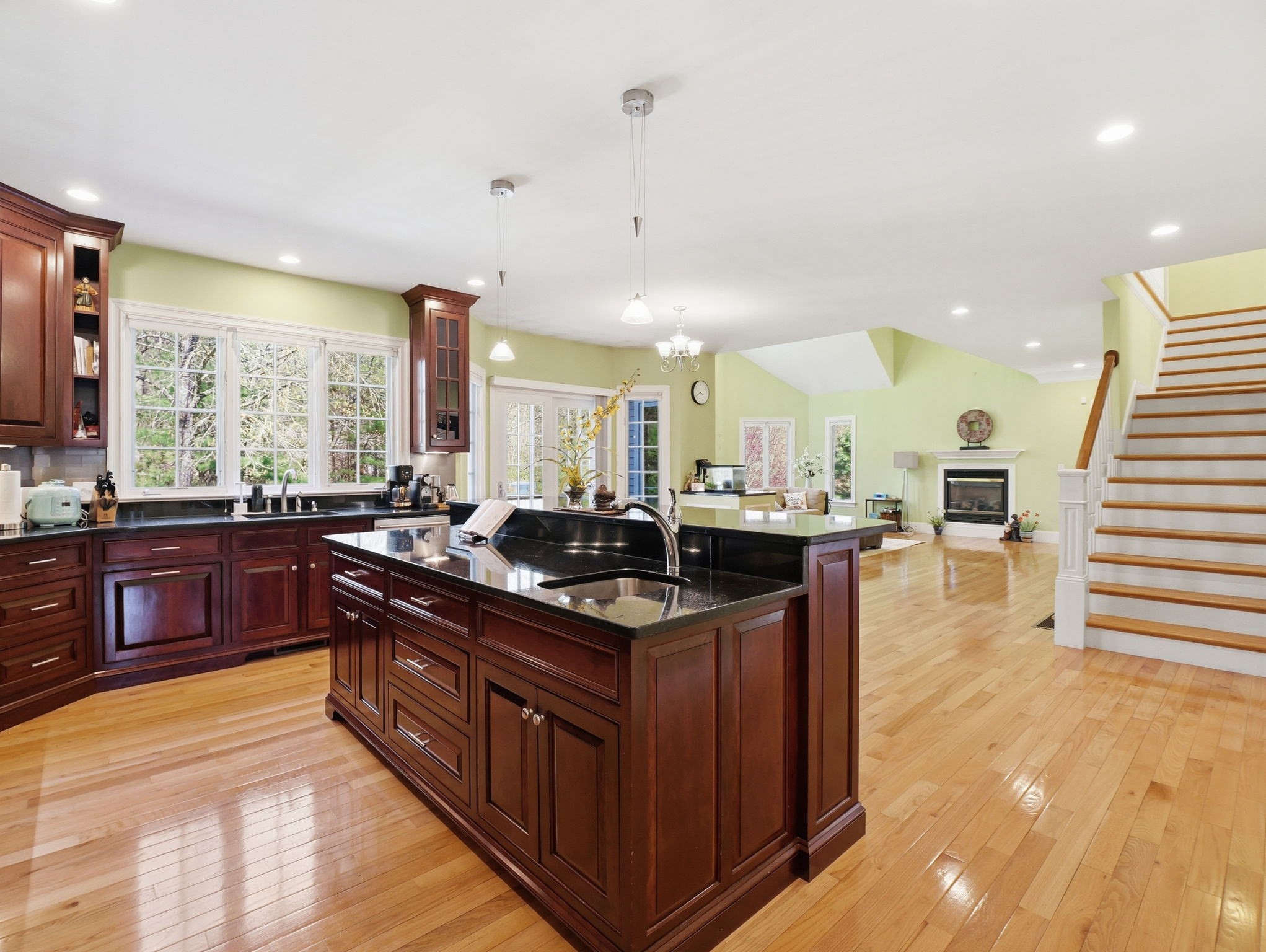 50 Yorkshire Rd Property Photo 9