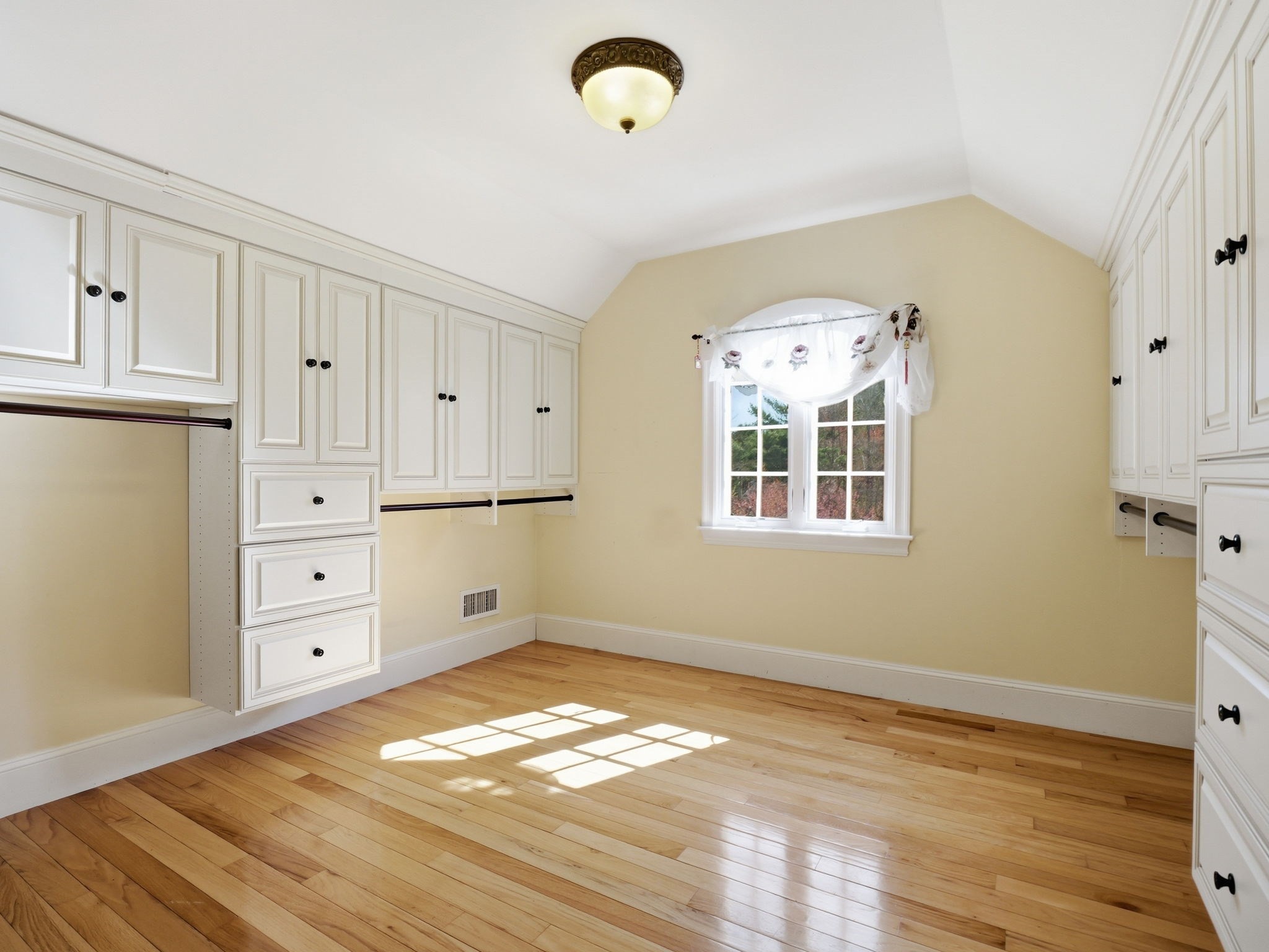 50 Yorkshire Rd Property Photo 31