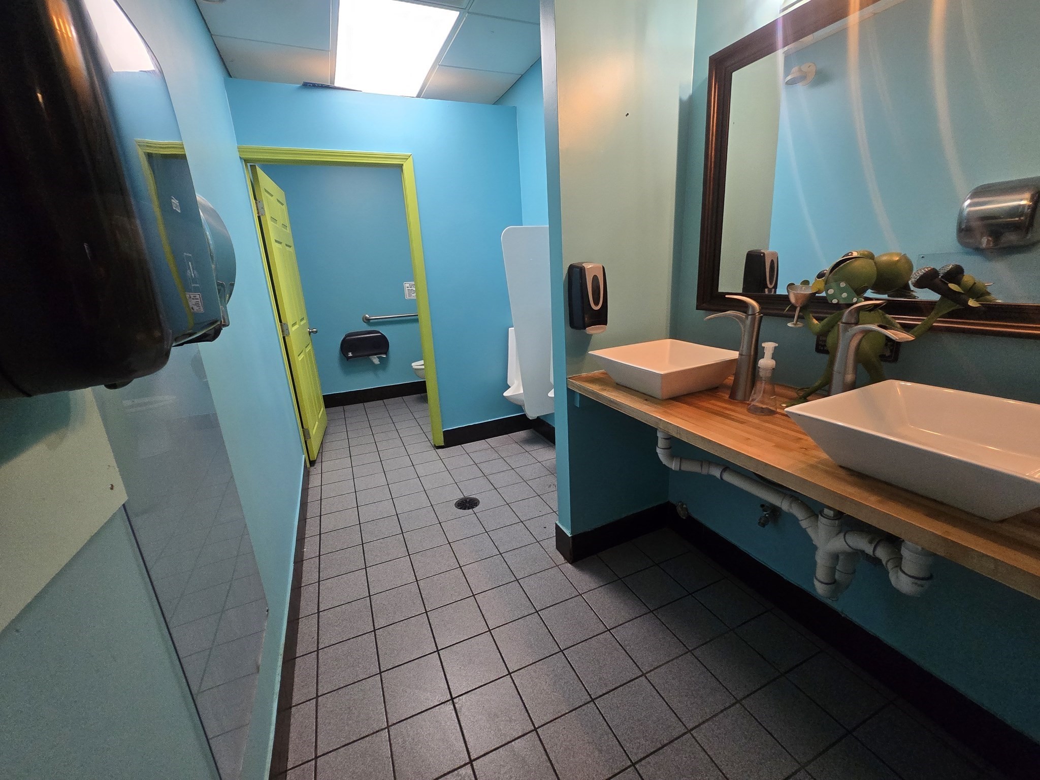 48 School Property Photo 20