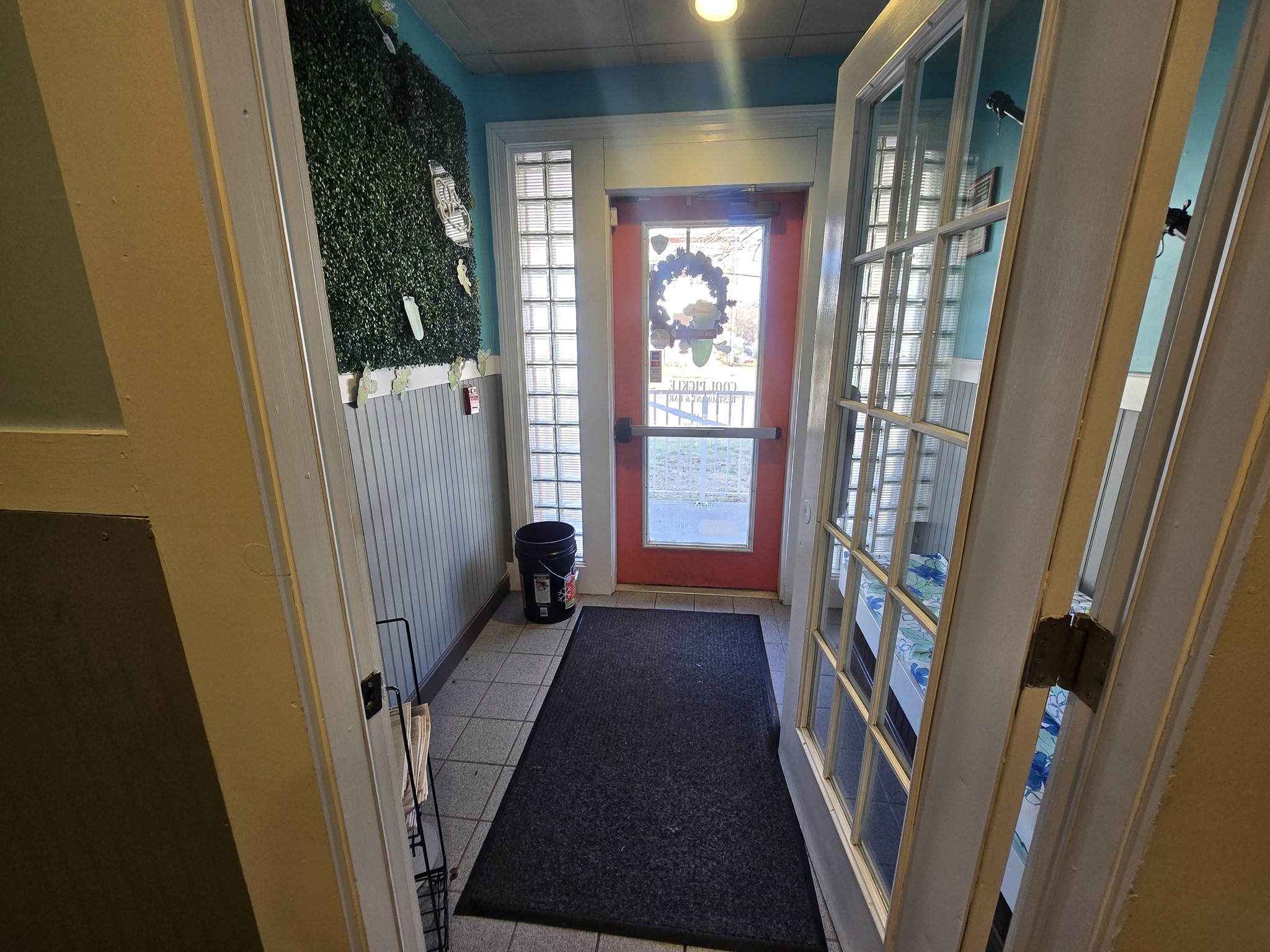 48 School Property Photo 25