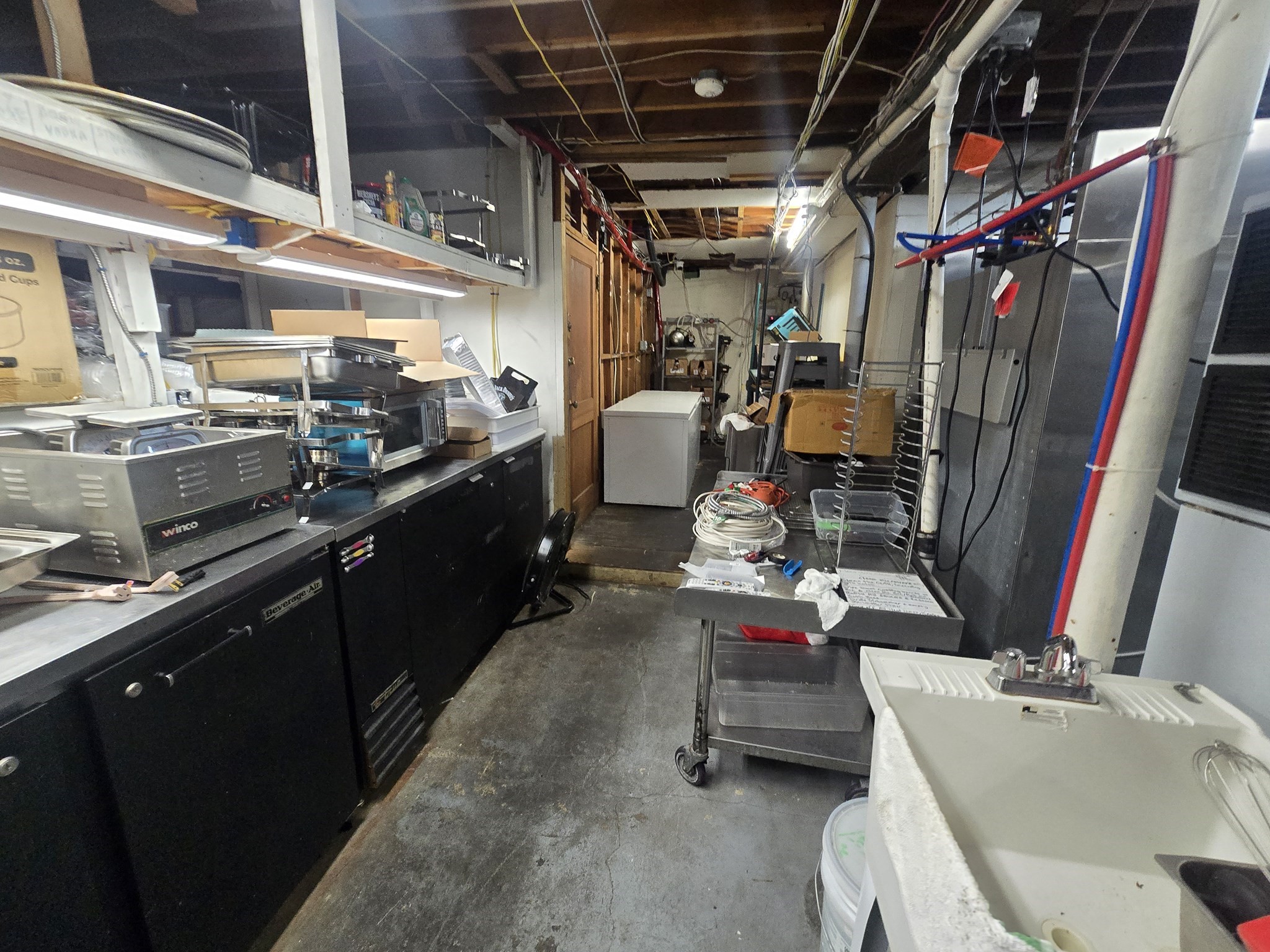 48 School Property Photo 32