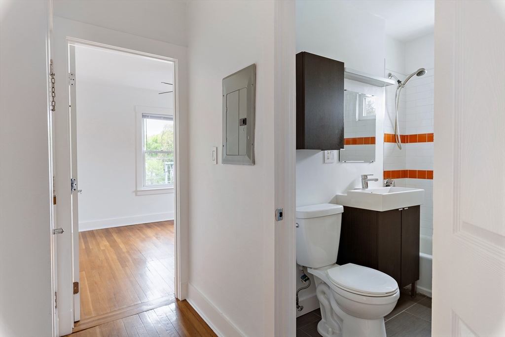 699 Hyde Park Ave # 6 Property Photo 14