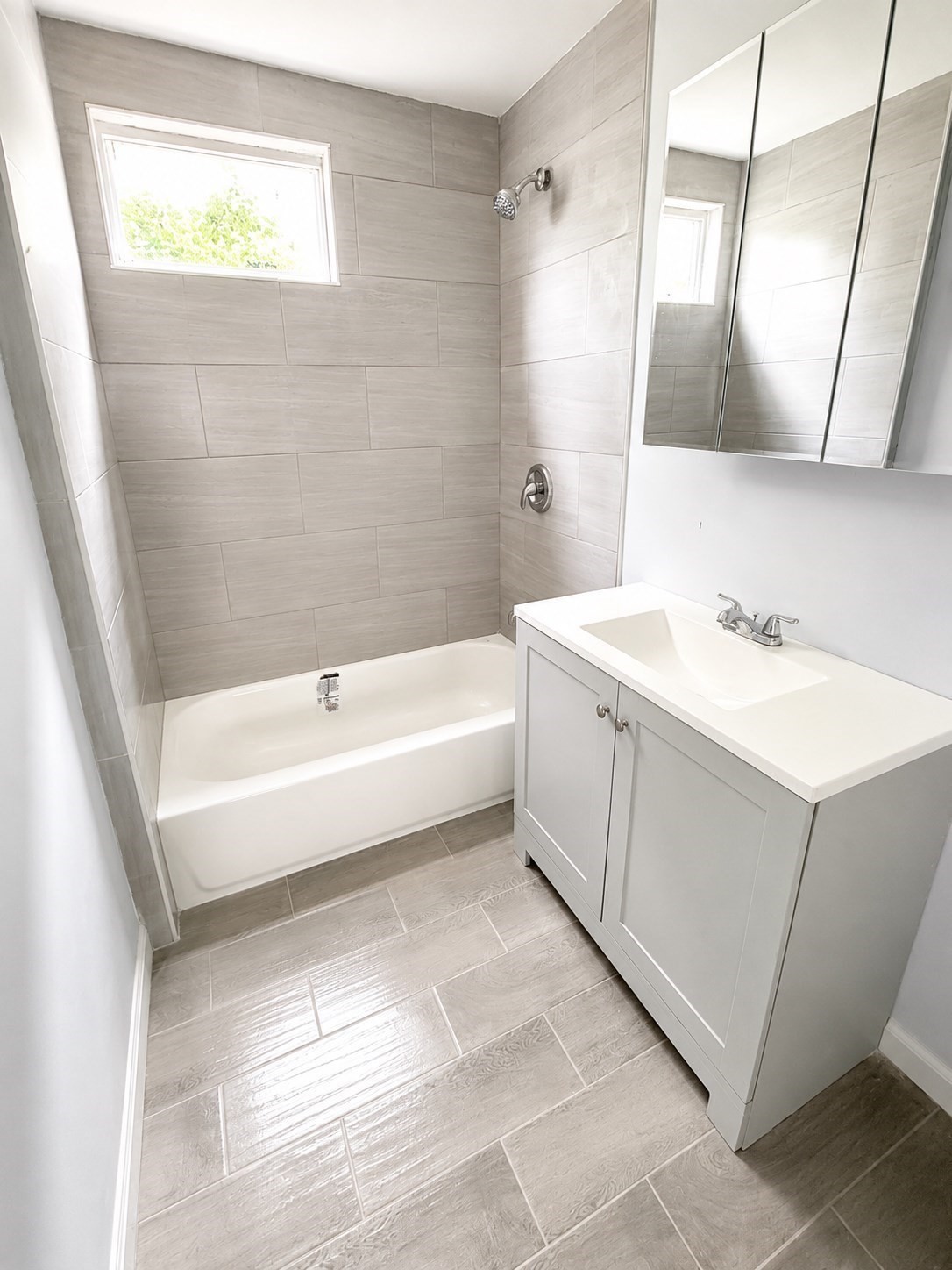9 Winthrop Property Photo 2