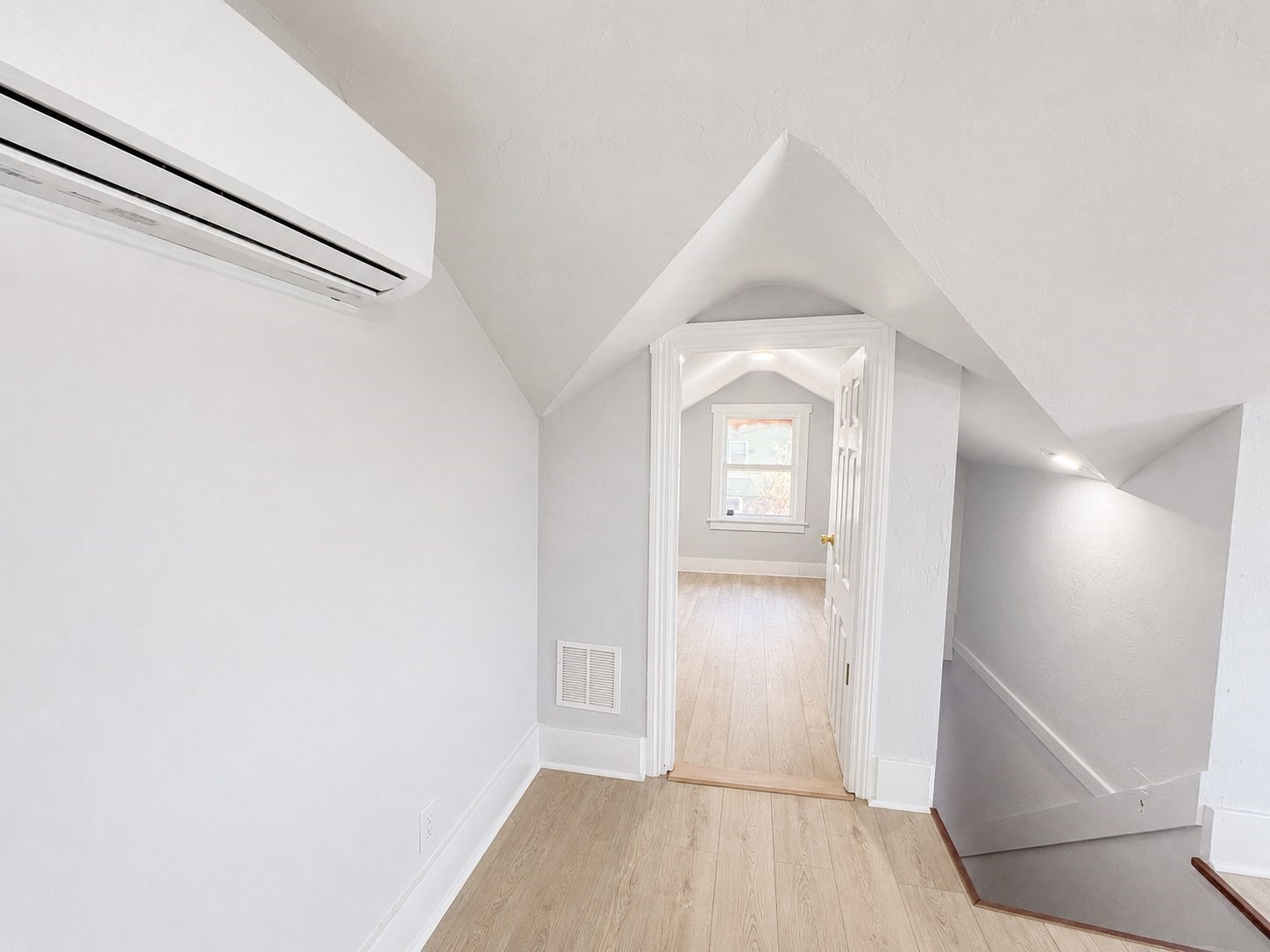 9 Winthrop Property Photo 20