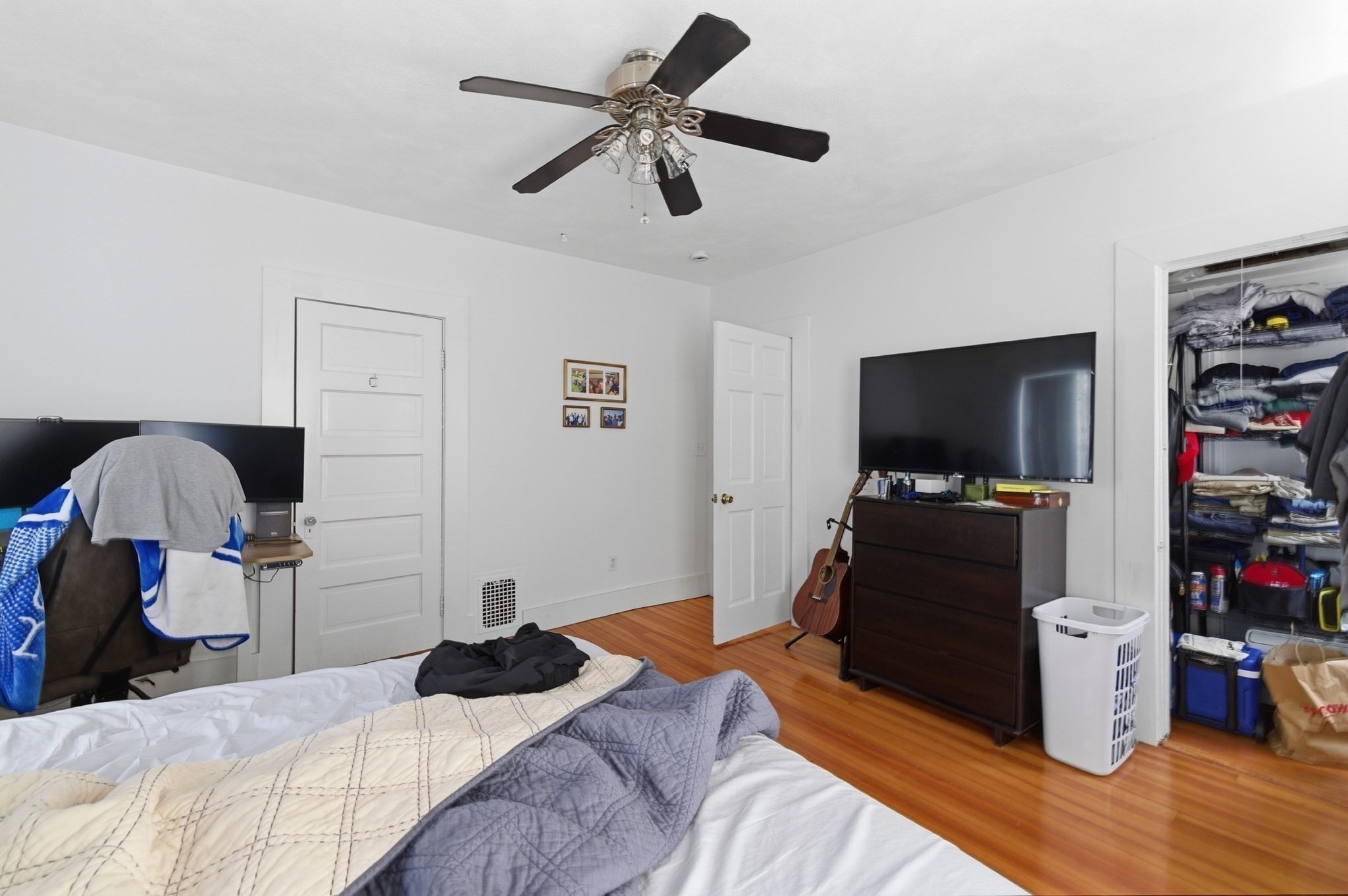 126 Summer St Property Photo 12