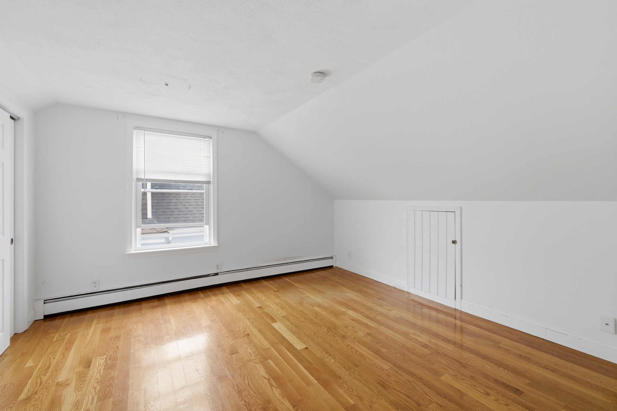 126 Summer St Property Photo 21