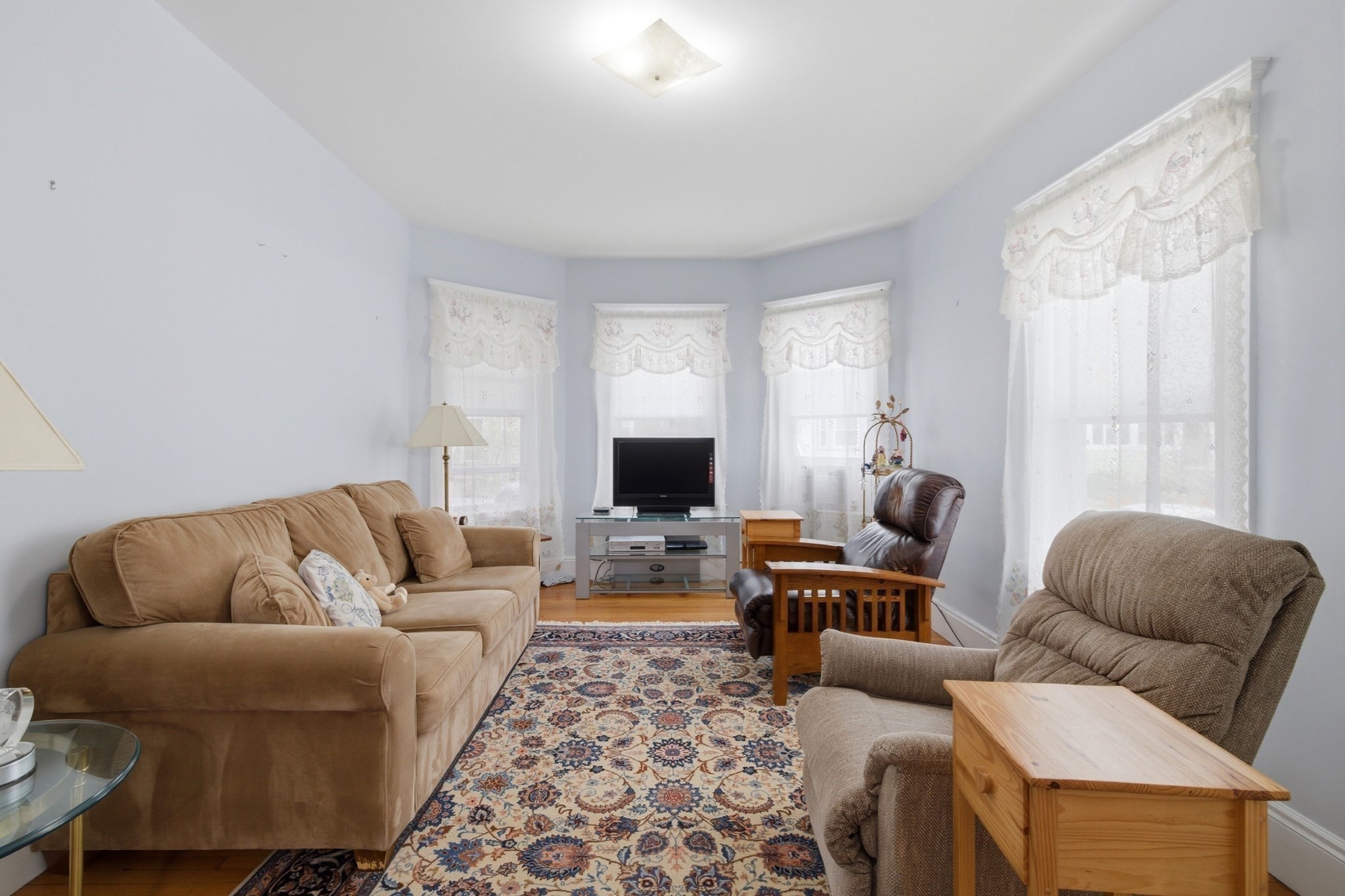 130 Summer St Property Photo 14
