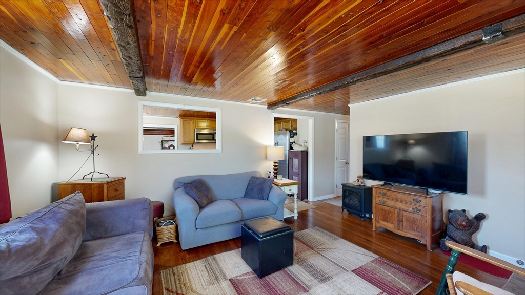 10 Edson Street Property Photo 5