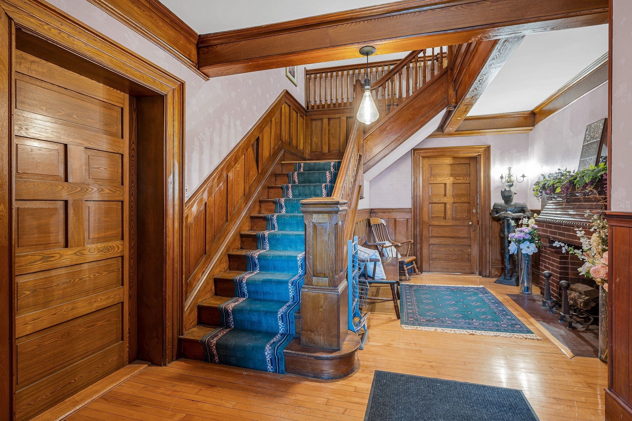 16 Quincy St Property Photo 4