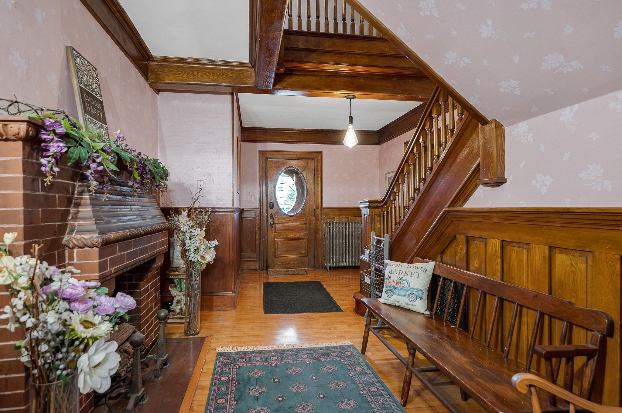 16 Quincy St Property Photo 5