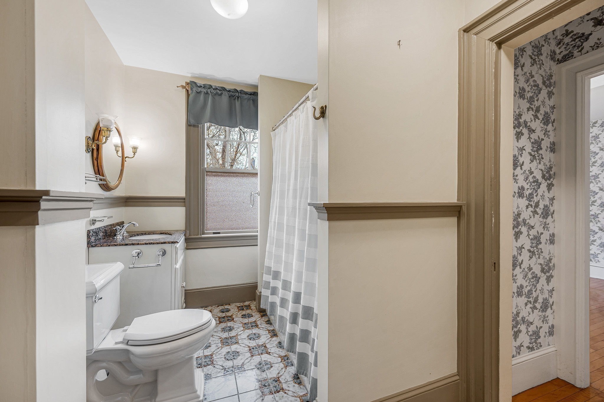 16 Quincy St Property Photo 19