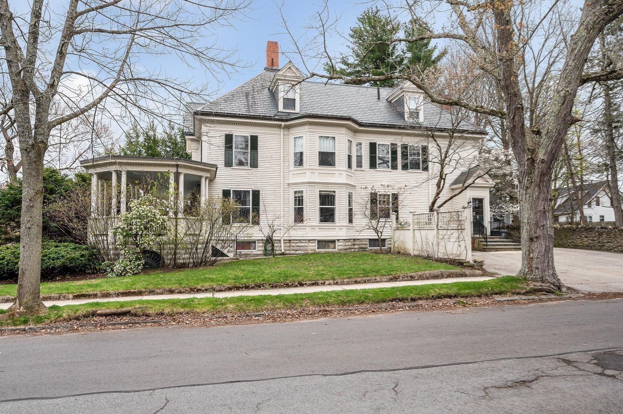 16 Quincy St Property Photo 35