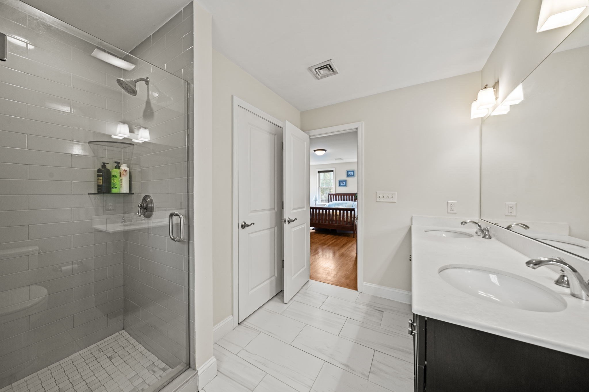 2 O'connor Lane Property Photo 27