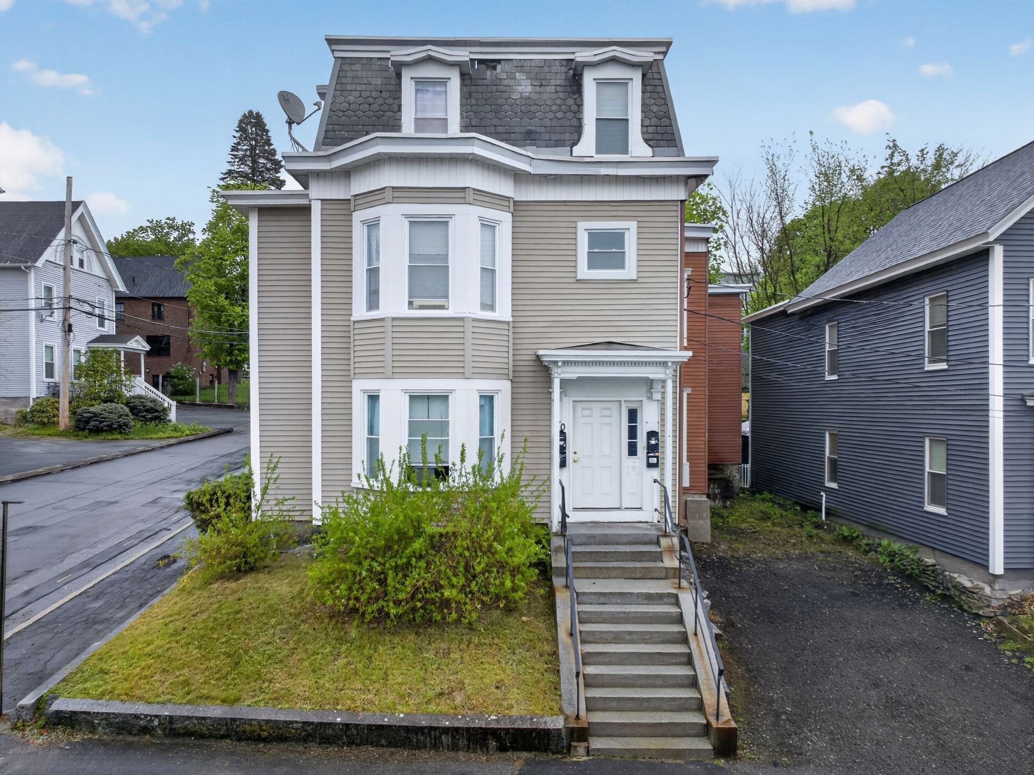 70 Myrtle Ave Property Photo 1