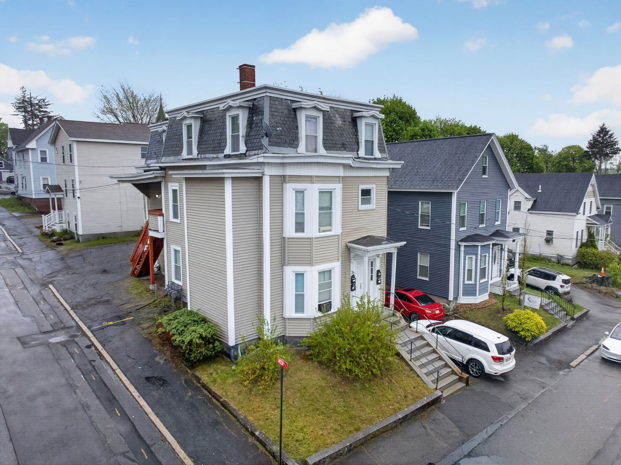 70 Myrtle Ave Property Photo 4