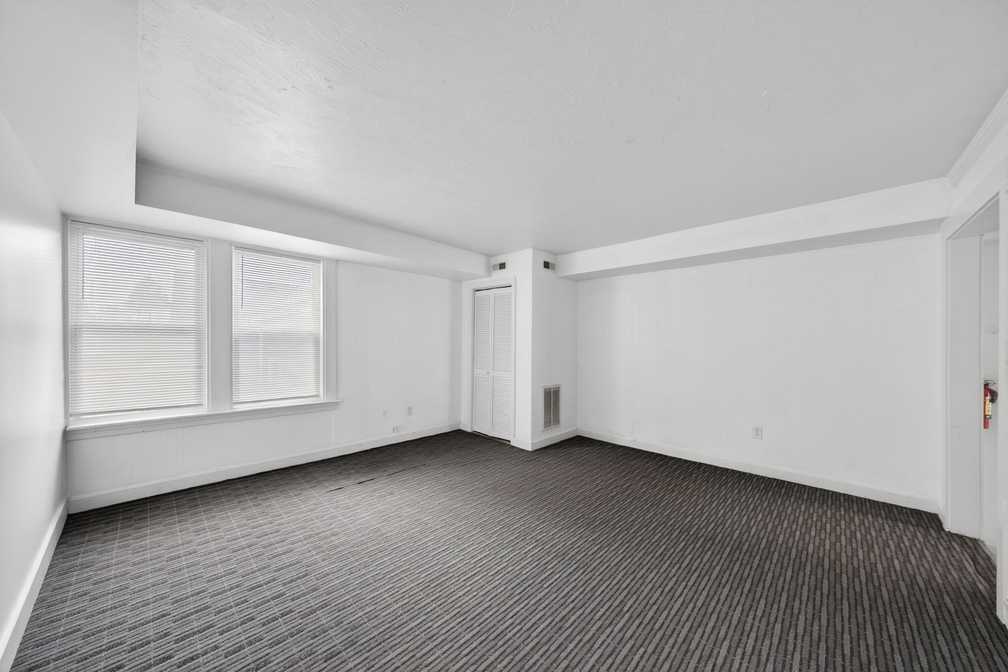 70 Myrtle Ave Property Photo 26