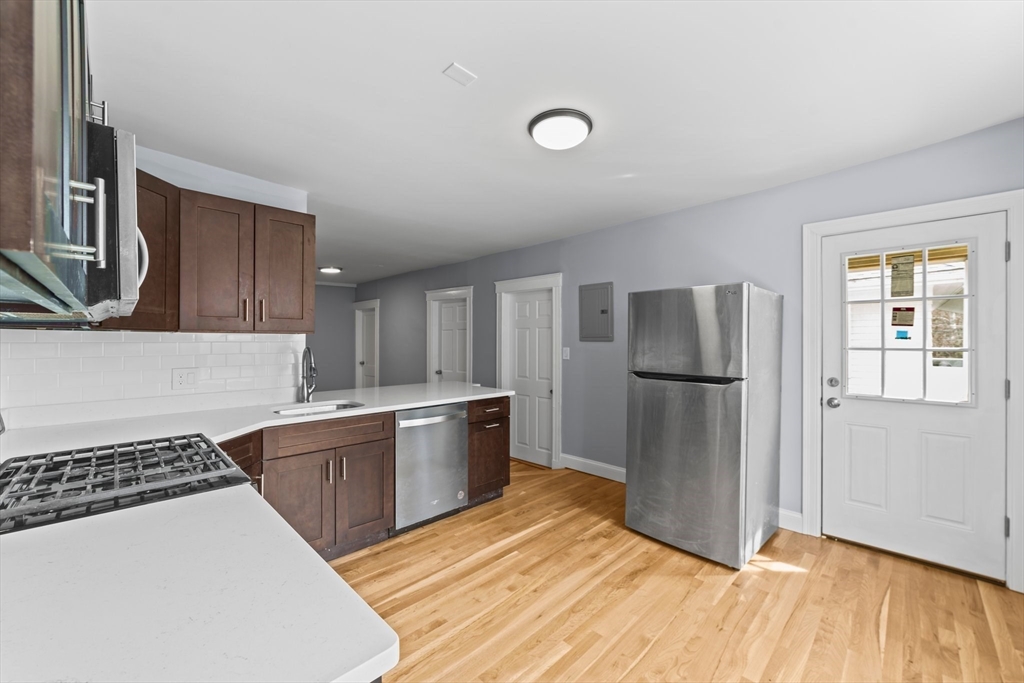 516 Washington # 2 Property Photo 5