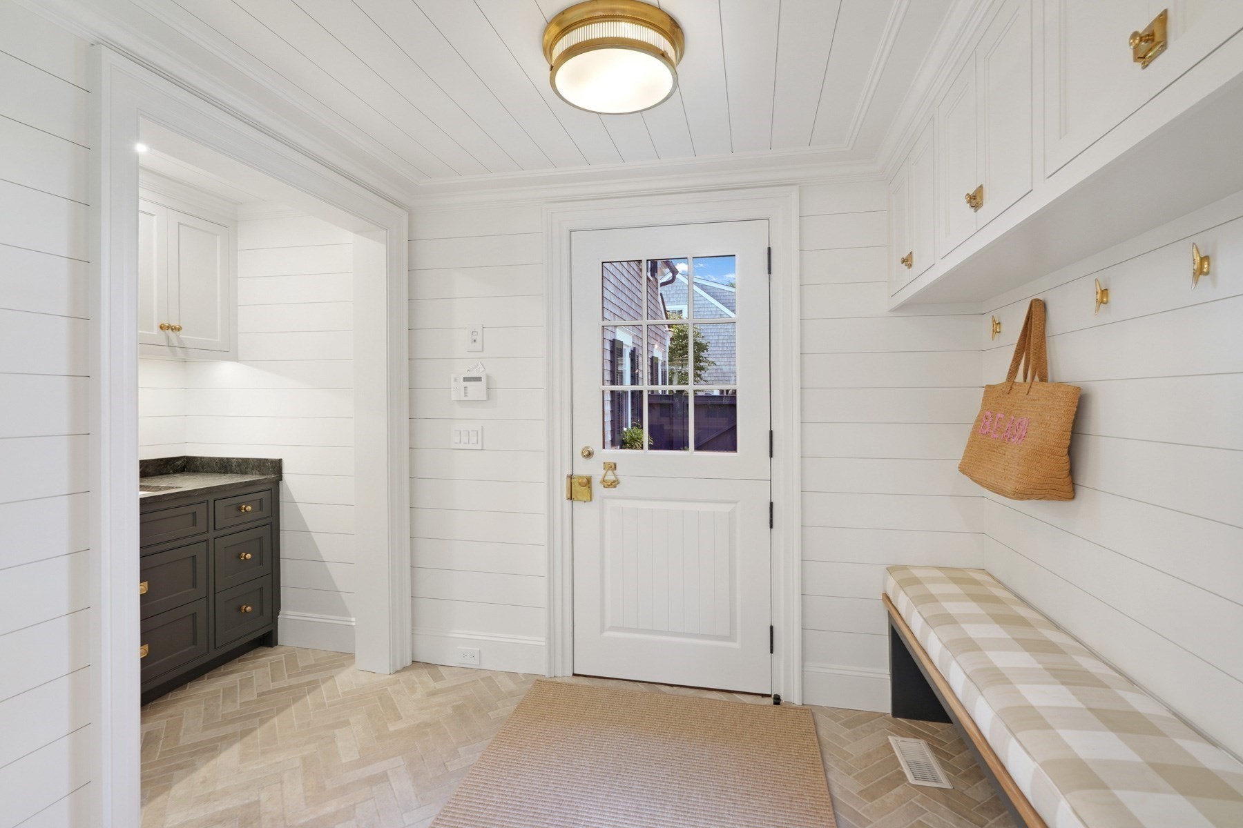 56 North Summer Street Property Photo 17