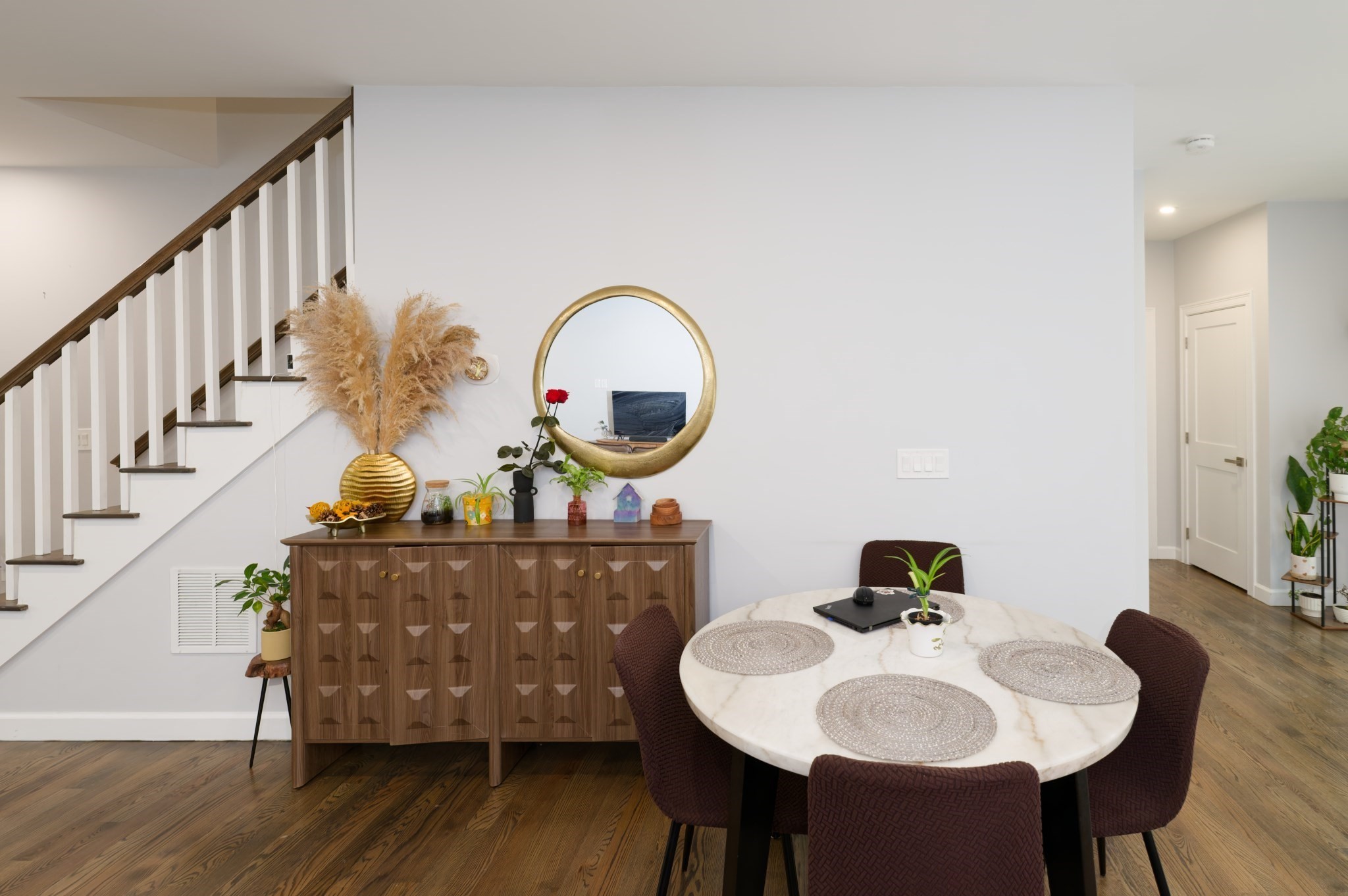 615 Norfolk St Property Photo 11