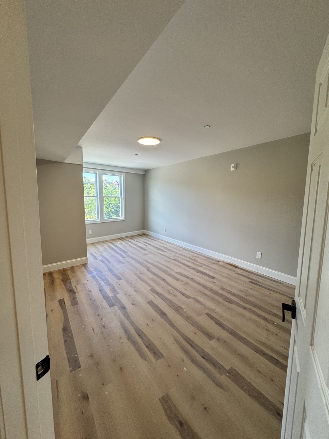 605 Millbury St Property Photo 16