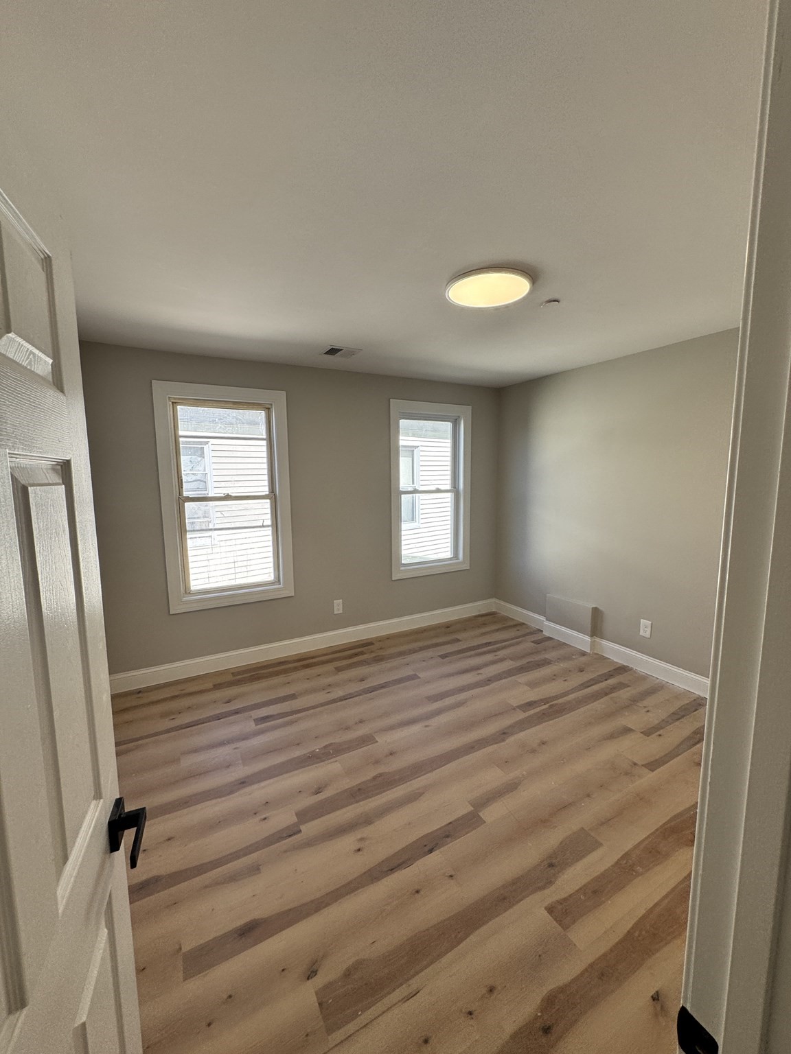 605 Millbury St Property Photo 25