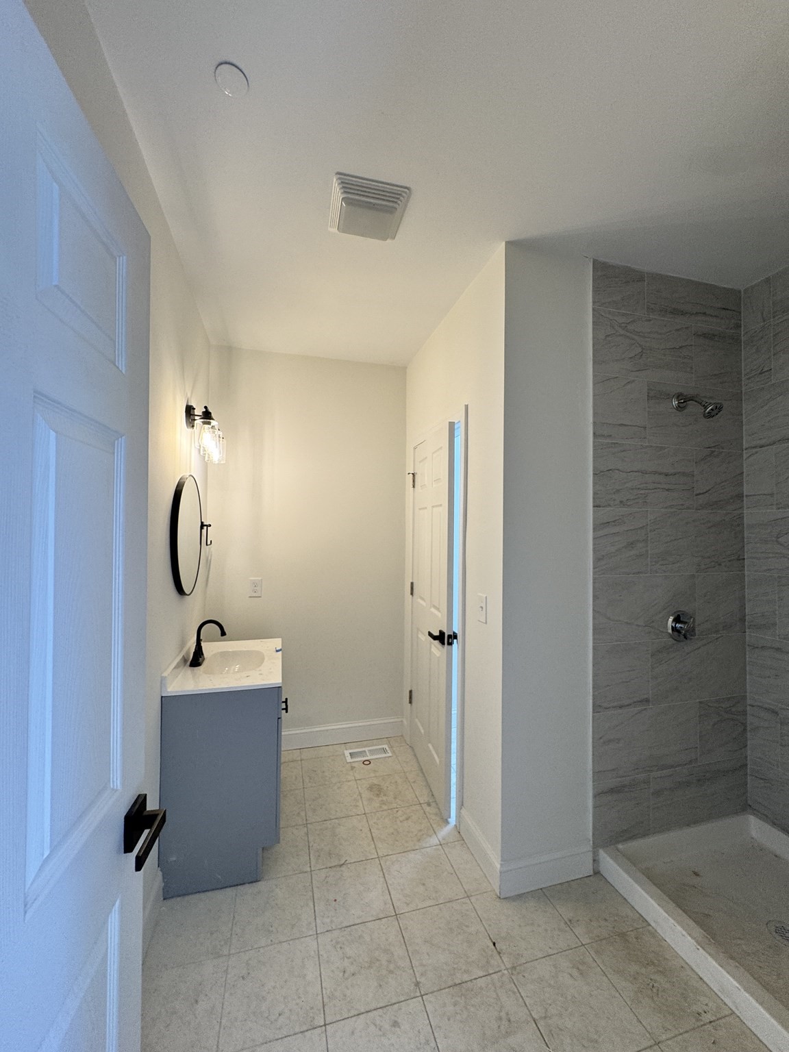 605 Millbury St Property Photo 31