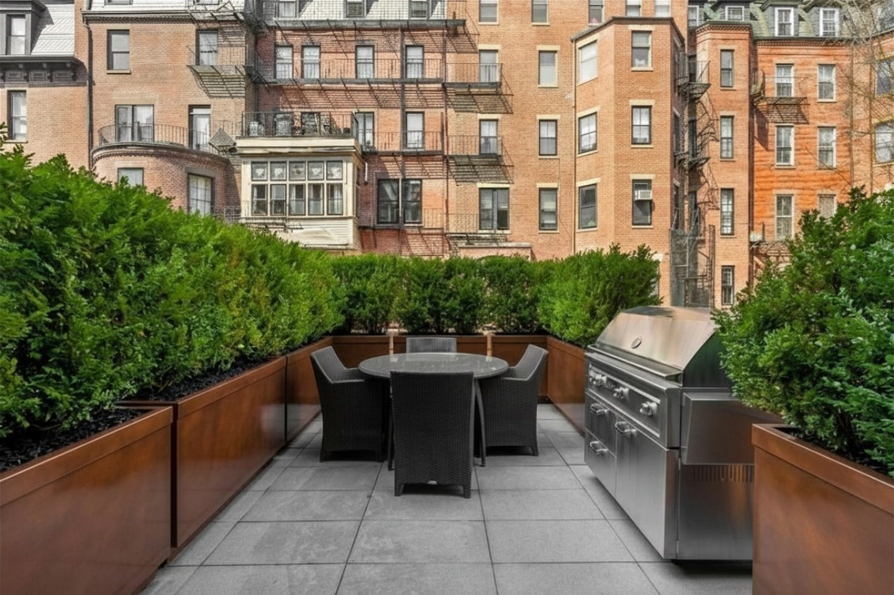 55 Commonwealth Avenue Property Photo 13