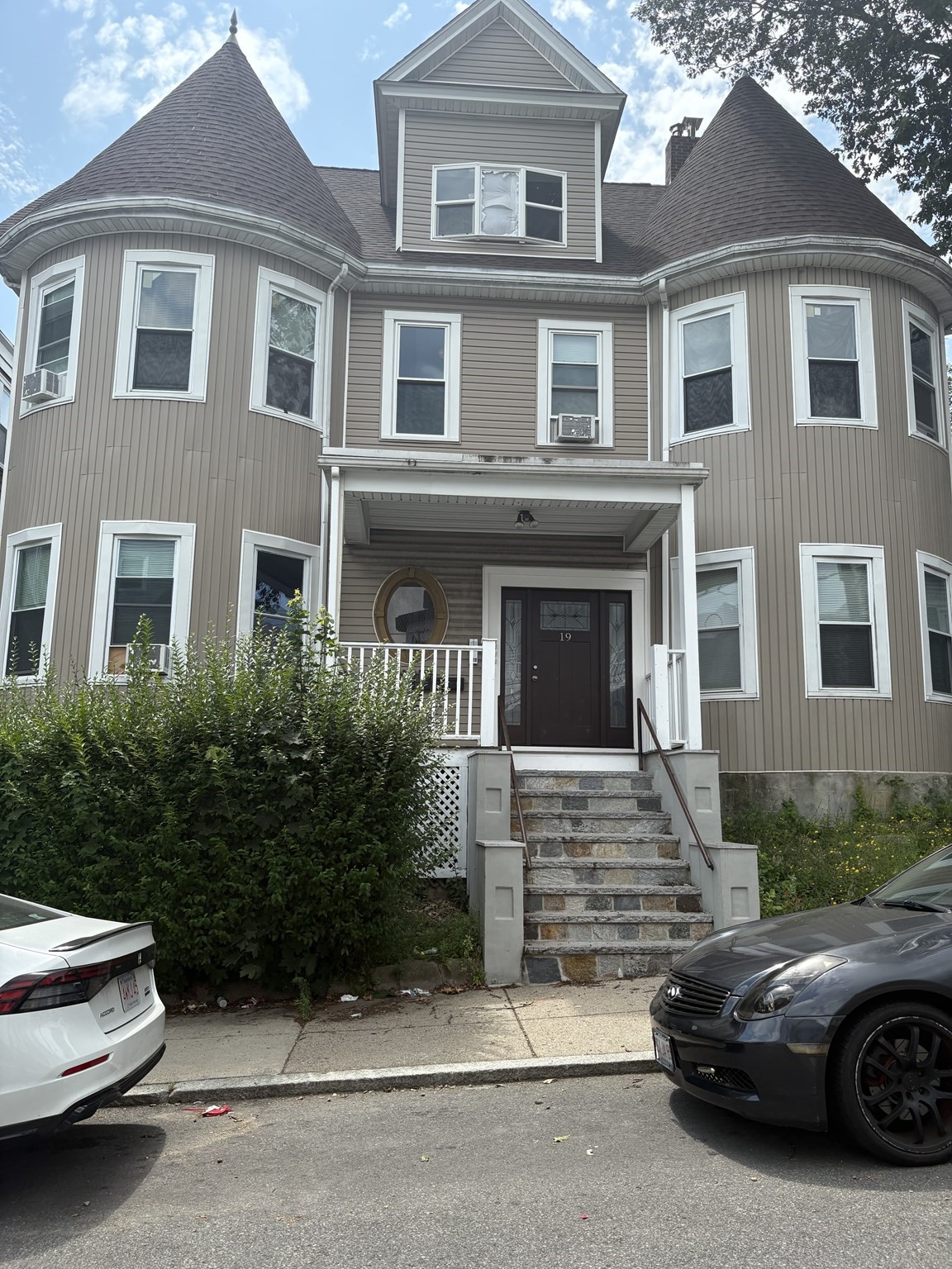 19 Wolcott St # 3 Property Photo 3