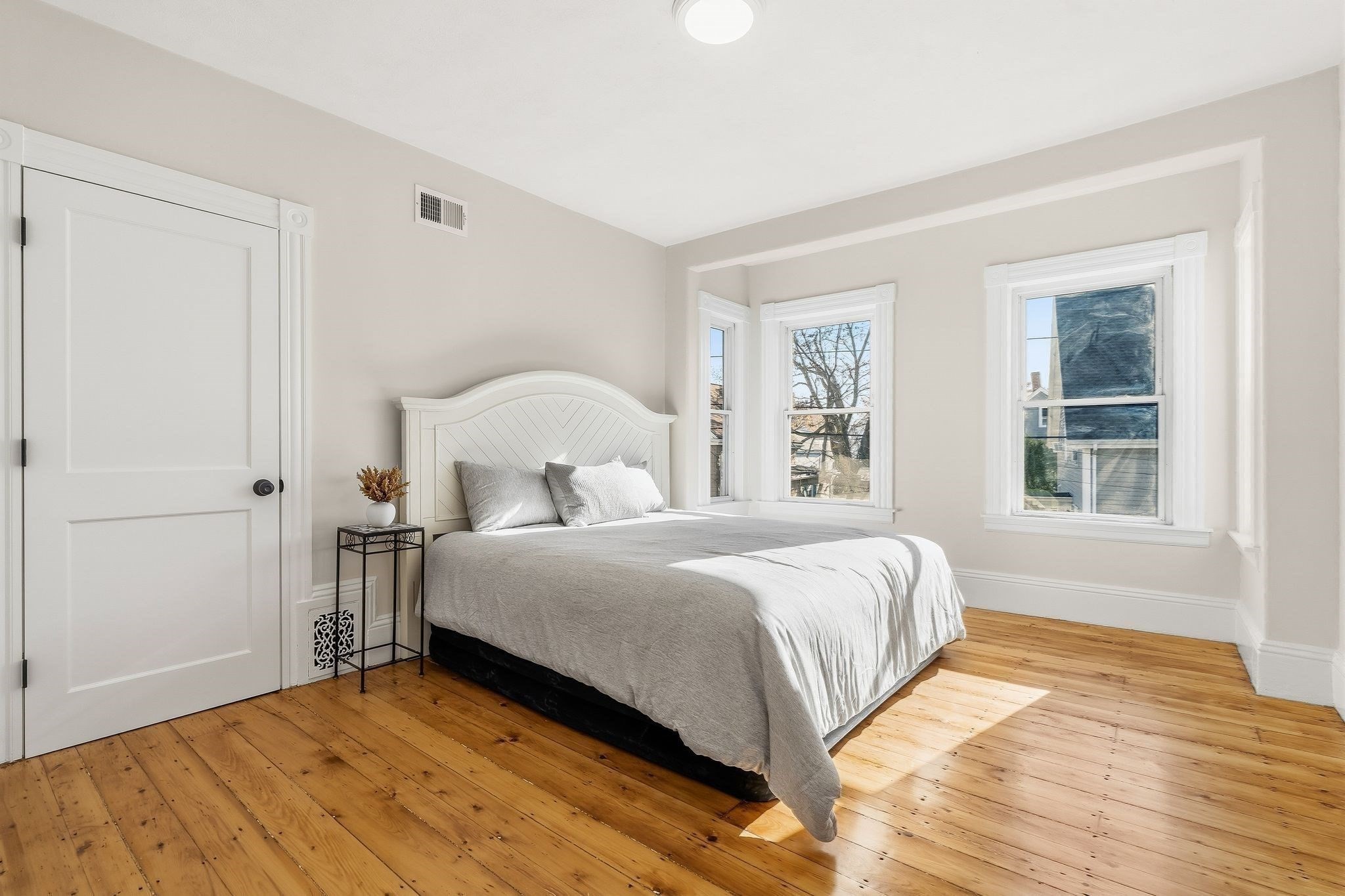 18 Balcomb Street Property Photo 18